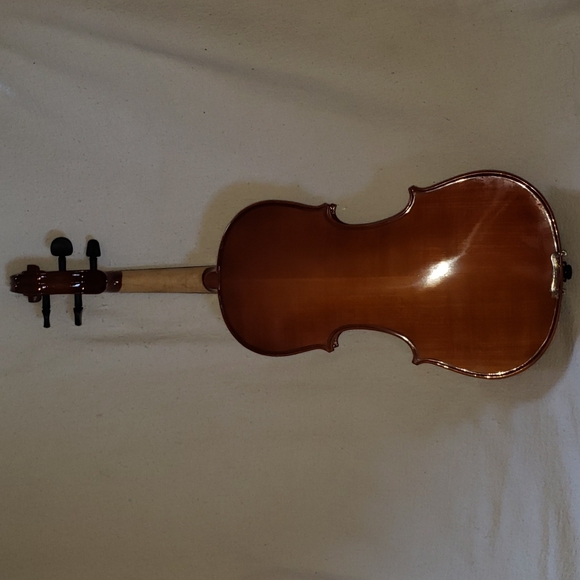 Violin with Bow, Carrying Case & Strap - Picture 5 of 10